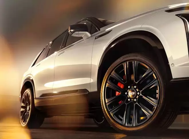 舱内隐藏式激光雷达+Momenta智驾 凯迪拉克凯威德亮相