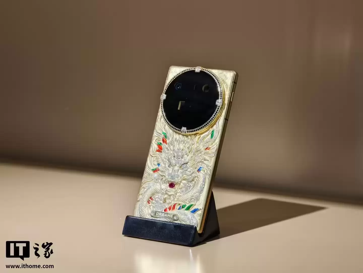 初探追觅旗舰手机:搭载第五代骁龙8至尊版处理器、预装努比亚星云AIOS系统