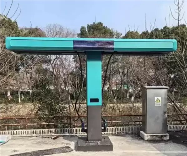 李斌:比亚迪兆瓦闪充突破值得祝贺 但也别把充电换电对立起来