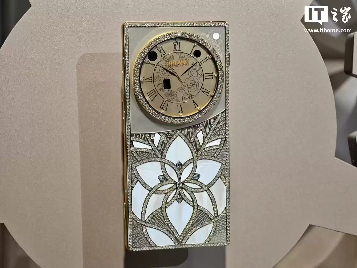 初探追觅旗舰手机:搭载第五代骁龙8至尊版处理器、预装努比亚星云AIOS系统