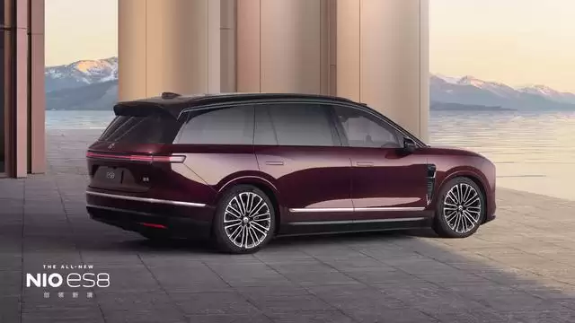 蔚来全新ES8车型M42星云红配色上市，选装价格10000元