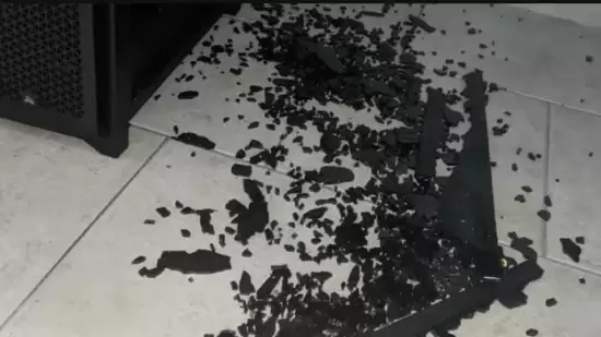 PC玻璃突然炸了!玩家换辐射绿亚克力 效果意外火爆