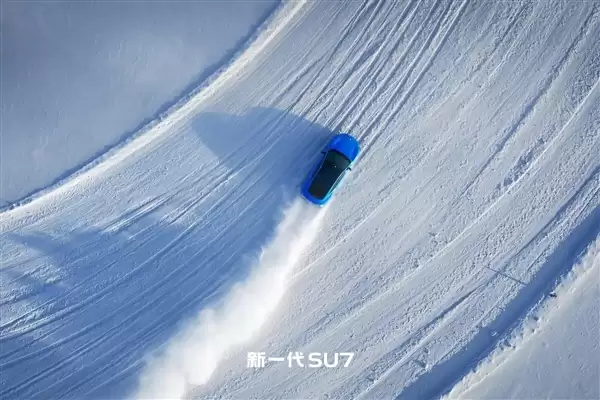 雷军官宣:新一代小米SU7本月发布!发布后大规模交付