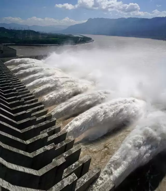 中国AI模型何以横扫海外?