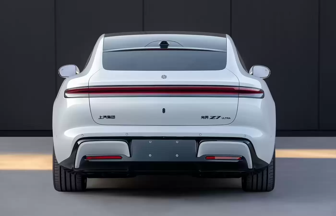 鸿蒙智行尚界Z7/Z7T工信部“证件照”公布：有“Ultra”尾标，提供170/264kW双电机车型