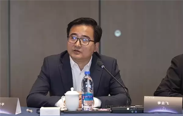 李云飞回应“比亚迪一桩不建”:我们是国内早期大规模建桩的车企