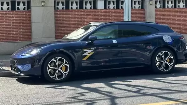 新一代小米SU7劲敌登场!尚酷Z7T无伪装谍照曝光:将于3月底登场