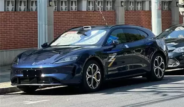 新一代小米SU7劲敌登场!尚酷Z7T无伪装谍照曝光:将于3月底登场