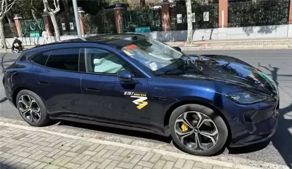 新一代小米SU7劲敌登场!尚酷Z7T无伪装谍照曝光:将于3月底登场