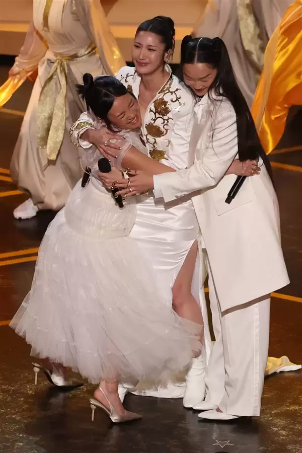 《一战再战》包揽六项奥斯卡奖