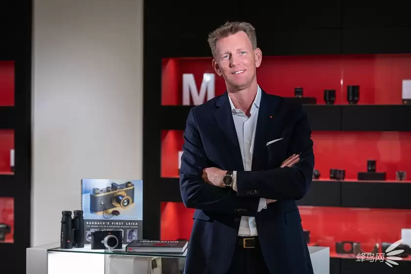 安德烈亚斯·沃尔将于 2026 年 4 月 1 日起出任徕卡相机首席执行官 安德烈亚斯·沃尔将于 2026 年 4 月 1 日起出任徕卡相机首席执行官