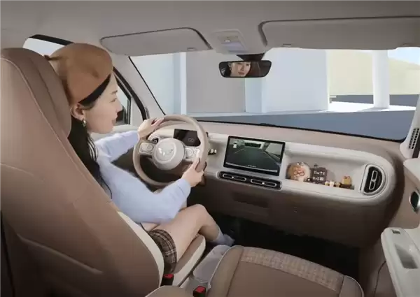 第五代五菱宏光MINIEV3月下旬上市!内饰空间+智能配置双升级