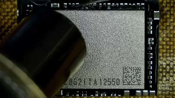 惨烈！用户私改液金致RTX 5070报废：核心烧毁、PCB腐蚀