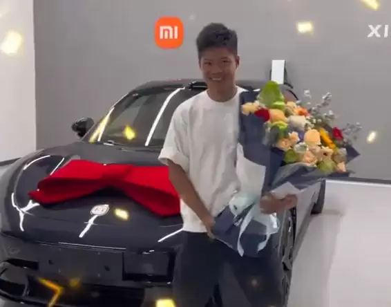 雷军宣布小米汽车品牌代言人:老朋友苏炳添
