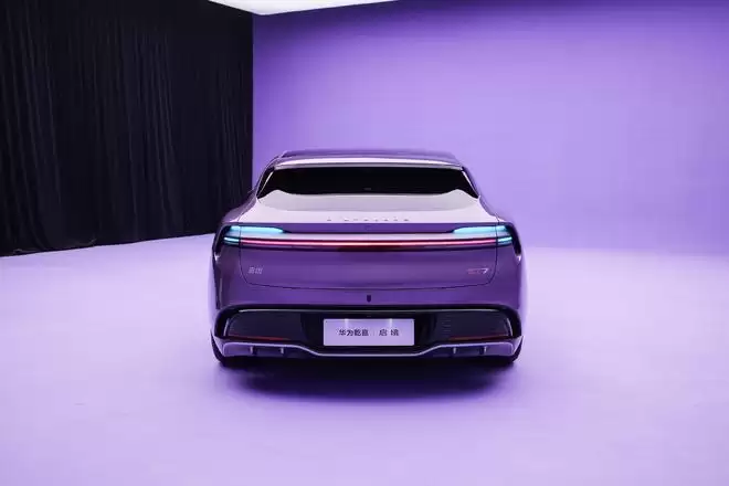 广汽+华为王炸合体！启境GT7首发十大黑科技 或能打破猎装车魔咒？