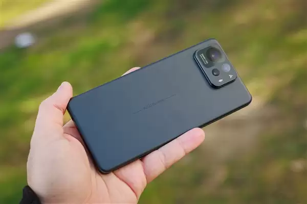 旧手机回收价暴涨!回收商赚麻了