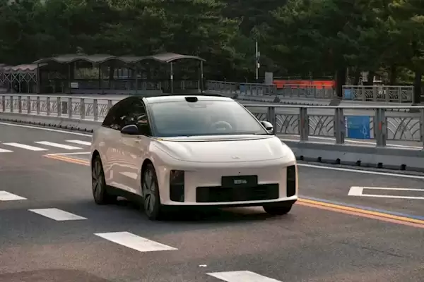 理想久违大爆款！第8万台i6正式下线：纯电路线能走通