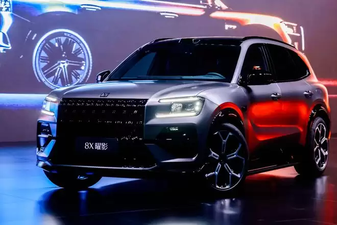 成为新公路之王?极氪8X预售37.68万元起