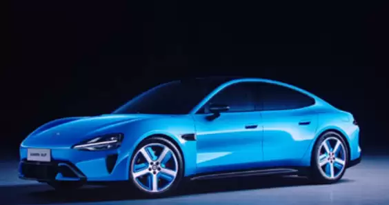 小米SU7热销破3万单，高端用户占比攀升，2025年交付41.1万辆