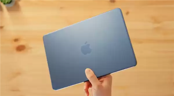 苹果用实力回击8GB内存不够用!玩家实测MacBook Neo同时打开60个应用依然流畅 Windows电脑关机