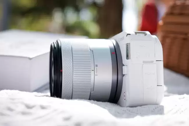 把春天装进镜头，把美好留给回忆——佳能R50V的春日陪伴日记