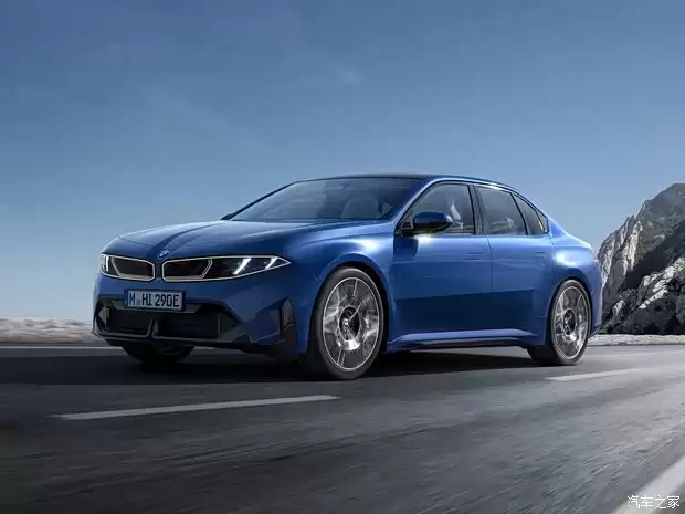 宝马iM3四电机纯电性能轿车曝光:100kWh电池+可切换后驱模式