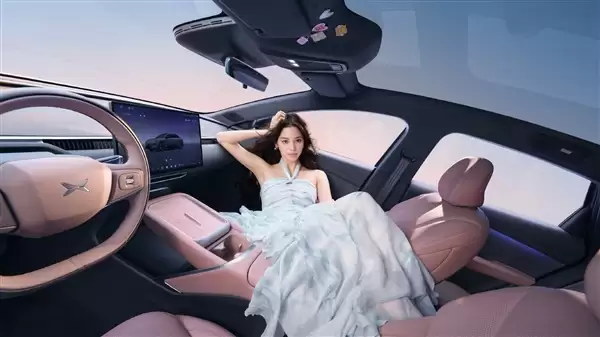 女车主奇多 新款小鹏MONA M03官图发布:全方位大升级