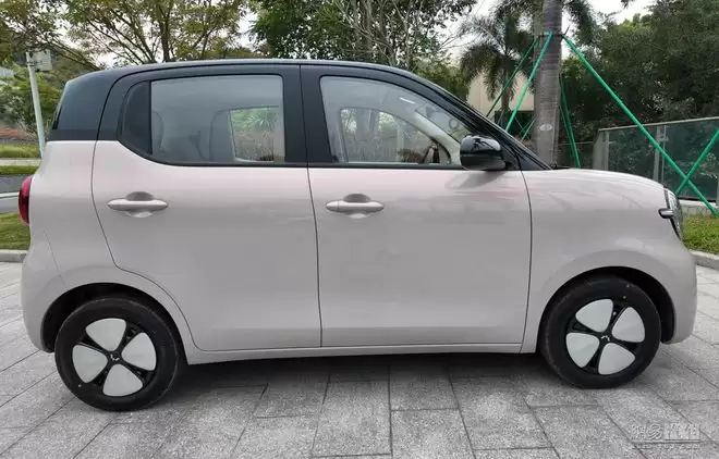 国民代步车迭代 第五代宏光MINIEV将于3月27日上市