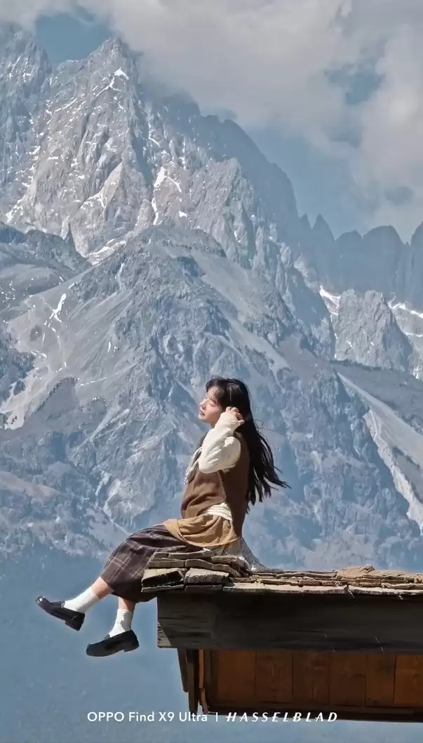 OPPO Find X9 Ultra搭载哈苏10倍光变天眼长焦,把增距镜装进手机