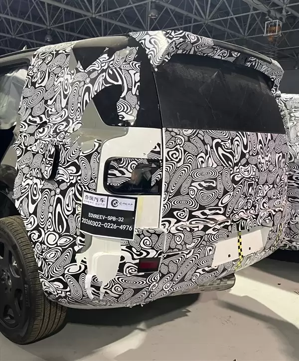 奇瑞路虎神行者实车图意外曝光:六座设计、中控配有远端屏