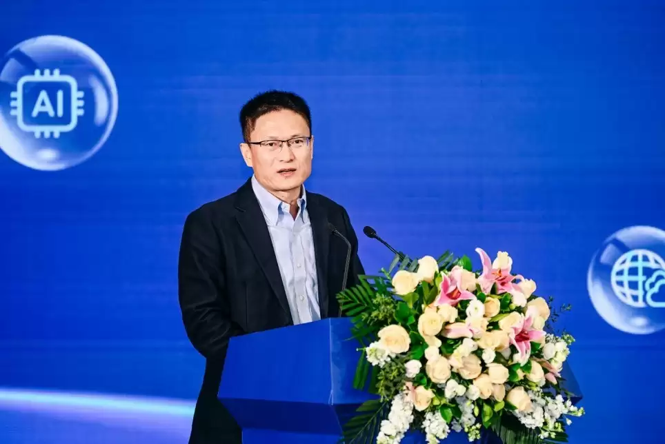 华为方坤鹏:构筑公路数智底座,加速行业转型升级