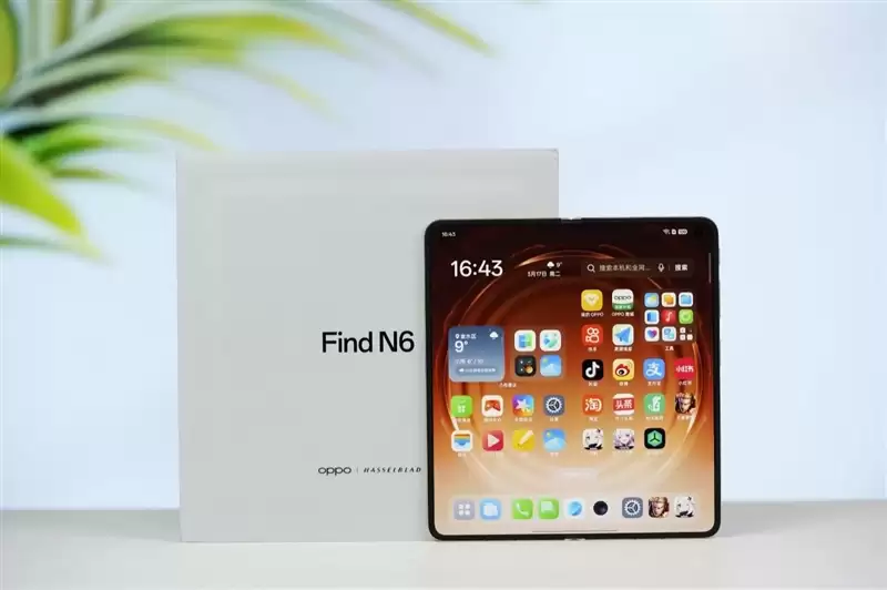 折叠屏再无折痕顾虑!OPPO Find N6手机评测:超平展内屏开创历史 哈苏XPAN模式体验胶卷荣光