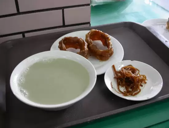 大司马又一名场面!喝老北京豆汁秒变