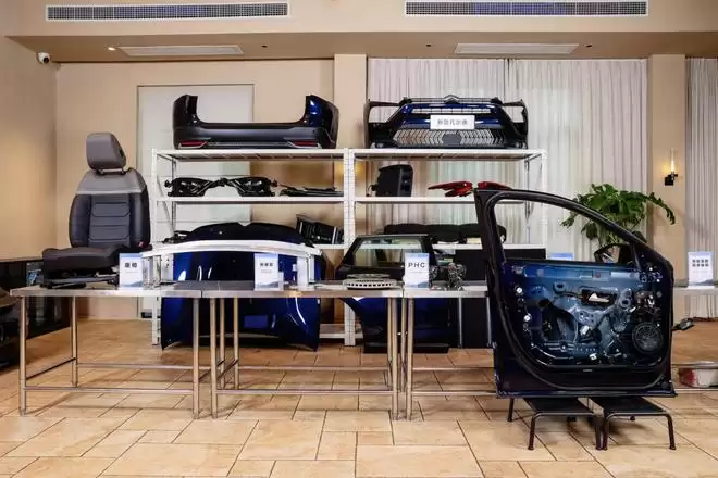 见过不 暗改的合资车吗?欢迎围观这款车的解剖