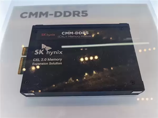 SK海力士亮出最新CMM-DDR5内存：单条128GB+、带宽36GB/s！