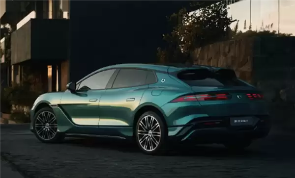 国际巨星加盟!《007》邦德扮演者丹尼尔·克雷格出任腾势汽车代言人