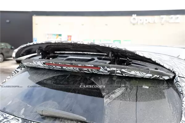 史上最强GLC登场!奔驰AMG纯电SUV谍照曝光:动力高达900马力