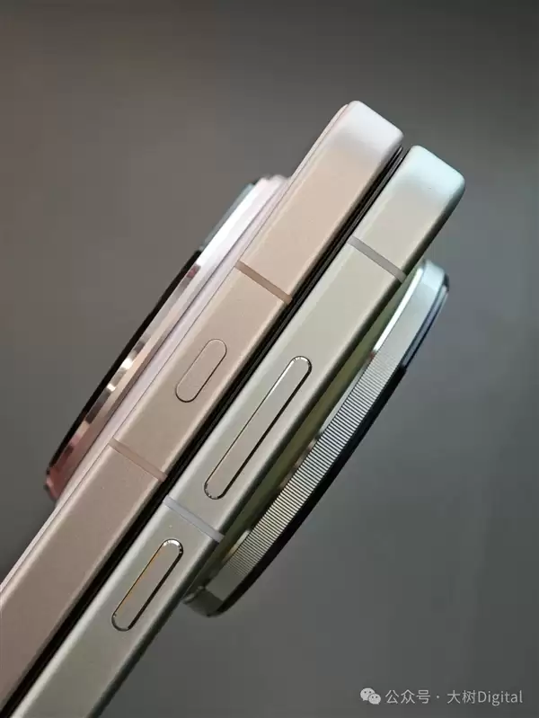 vivo X300 Ultra真机实拍:双拼色+大圆Deco 相机感十足