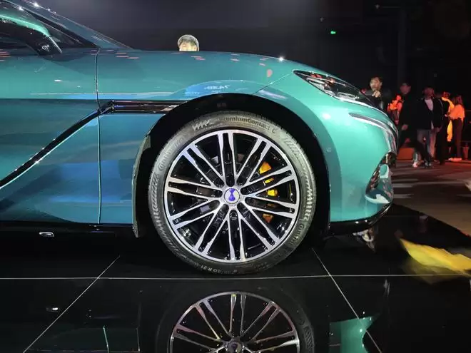 4月陆续交付试驾车4月中旬配齐 全新腾势Z9GT最新动态