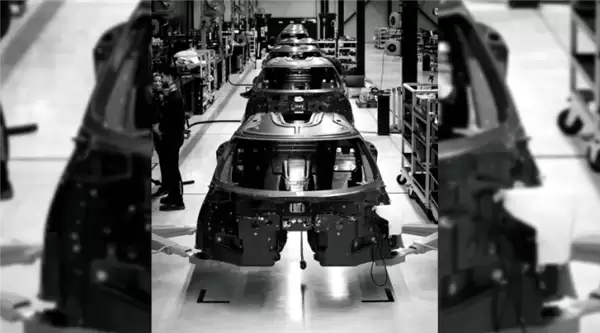 六年磨一剑!柯尼赛格2300马力超跑启动量产:零百加速不到2秒