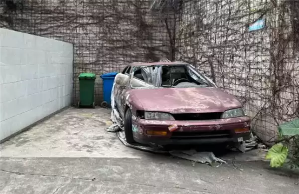 终于对僵尸车出手了!深圳新规:长期占位不缴费者将罚款并纳入征信