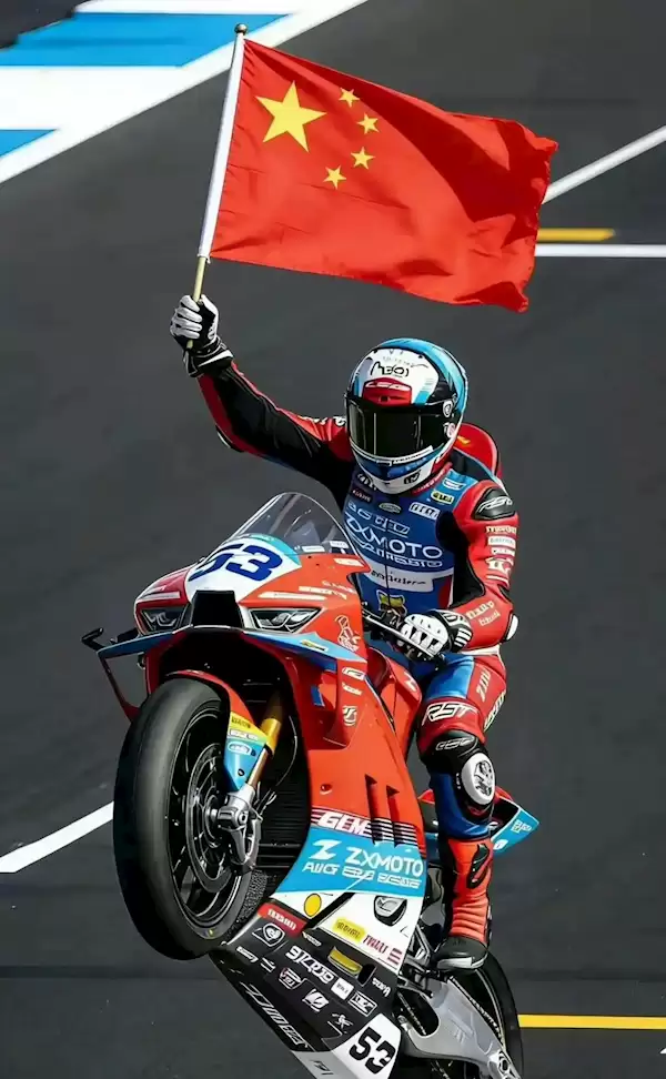 张雪机车的冠军赛车上这六个字火了！村民感动：看到直播眼泪都快出来了