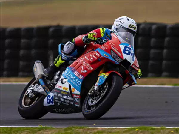 一战封神!张雪机车引爆热潮:四城抢夺摩托之都称号