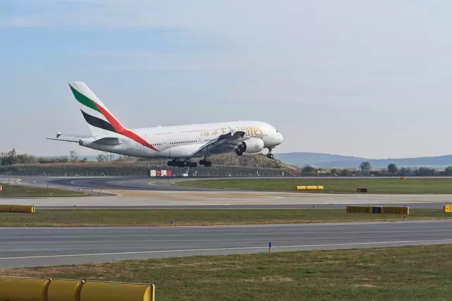 去机场不该比坐飞机时间还长,春秋航空董事长王煜建议完善机场规划提高实用性