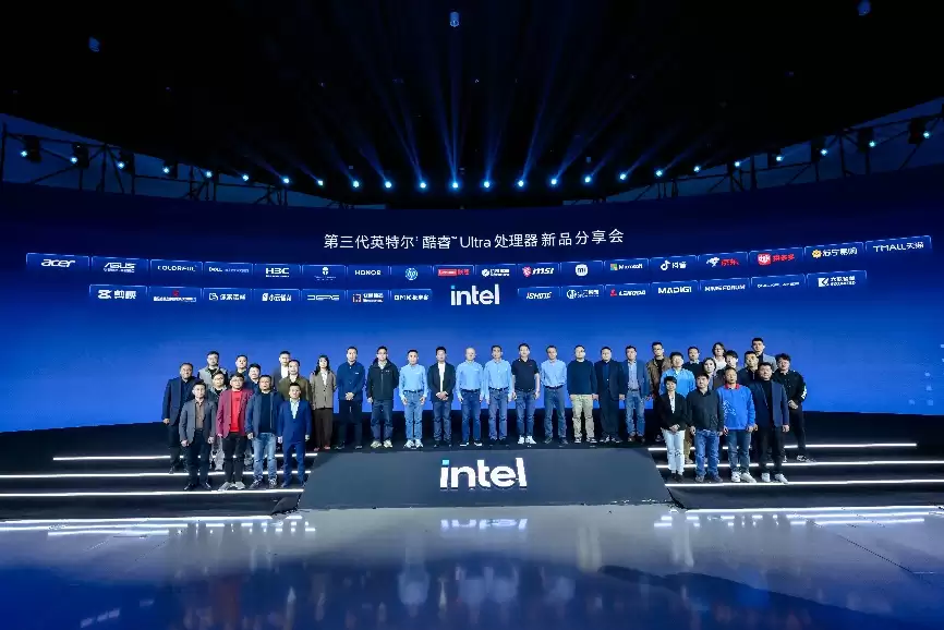 引领 AI PC 新标杆，第三代英特尔酷睿 Ultra 重新定义轻薄本