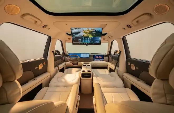 线控底盘+千问大模型 智己LS8预售XX.XX万起