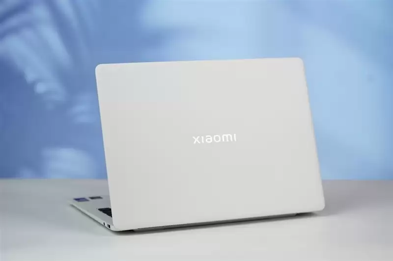 不计成本的奢华做工！小米笔记本Pro 14评测：目前最强的1.1kg轻薄本