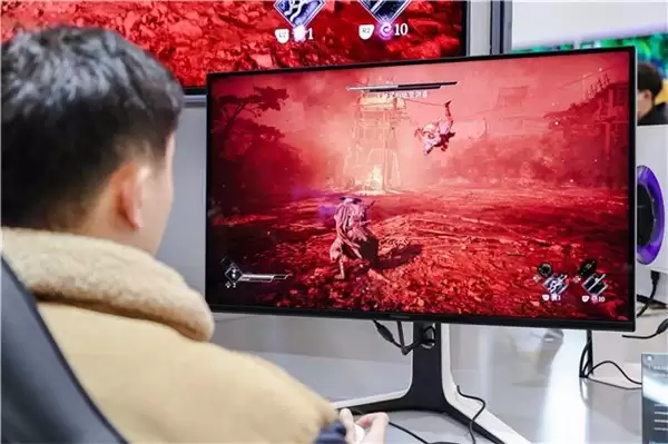 AWE2026 爆火展台!海信显示器旗舰矩阵亮相,旗舰电视同源技术圈粉全场