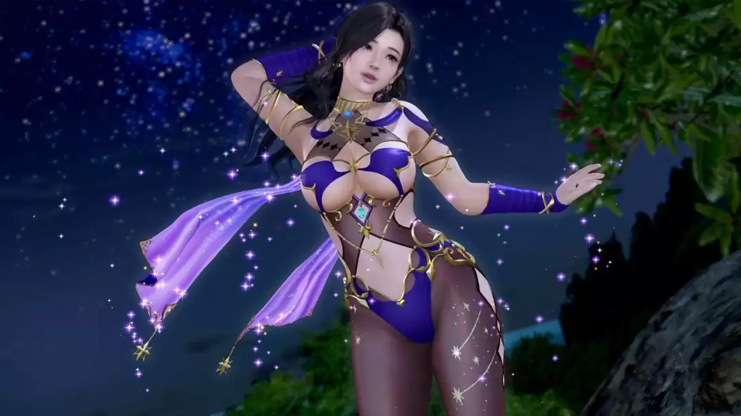 《维纳斯璀璨假期：死或生Xtreme》小百合生日活动开启 性感礼服露出东西半球