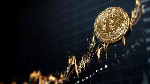 比特币周线结构分析：流动性掠夺与底部构建